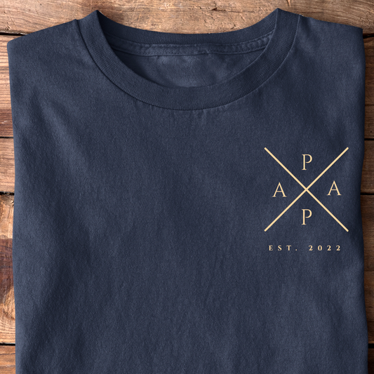 Papa Cross T-Shirt - Datoen kan tilpasses